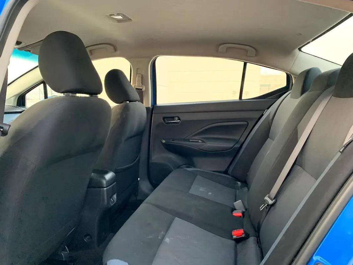 Nissan Versa SV-1-1