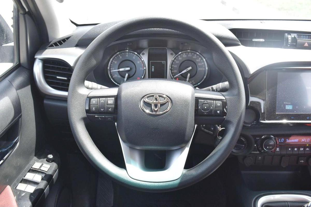 Toyota Hilux 2025 MODEL:TOYOTA-HILUX 4X4 2.7 MT DC DISPLAY AUDIO AUTO & RR AC, W/O BEDLINER MATERIAL CODE: THX27-5-5