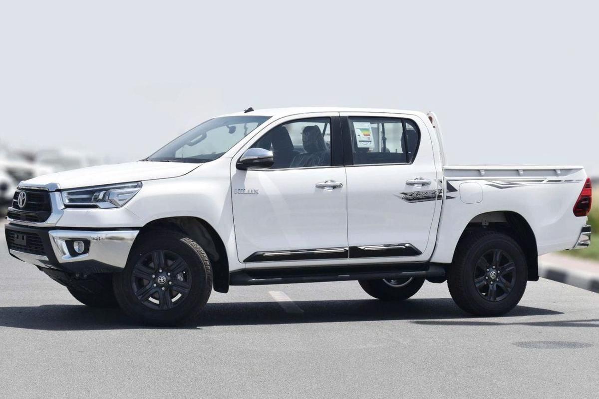Toyota Hilux 2025 MODEL:TOYOTA-HILUX 4X4 2.7 MT DC DISPLAY AUDIO AUTO & RR AC, W/O BEDLINER MATERIAL CODE: THX27-7-7