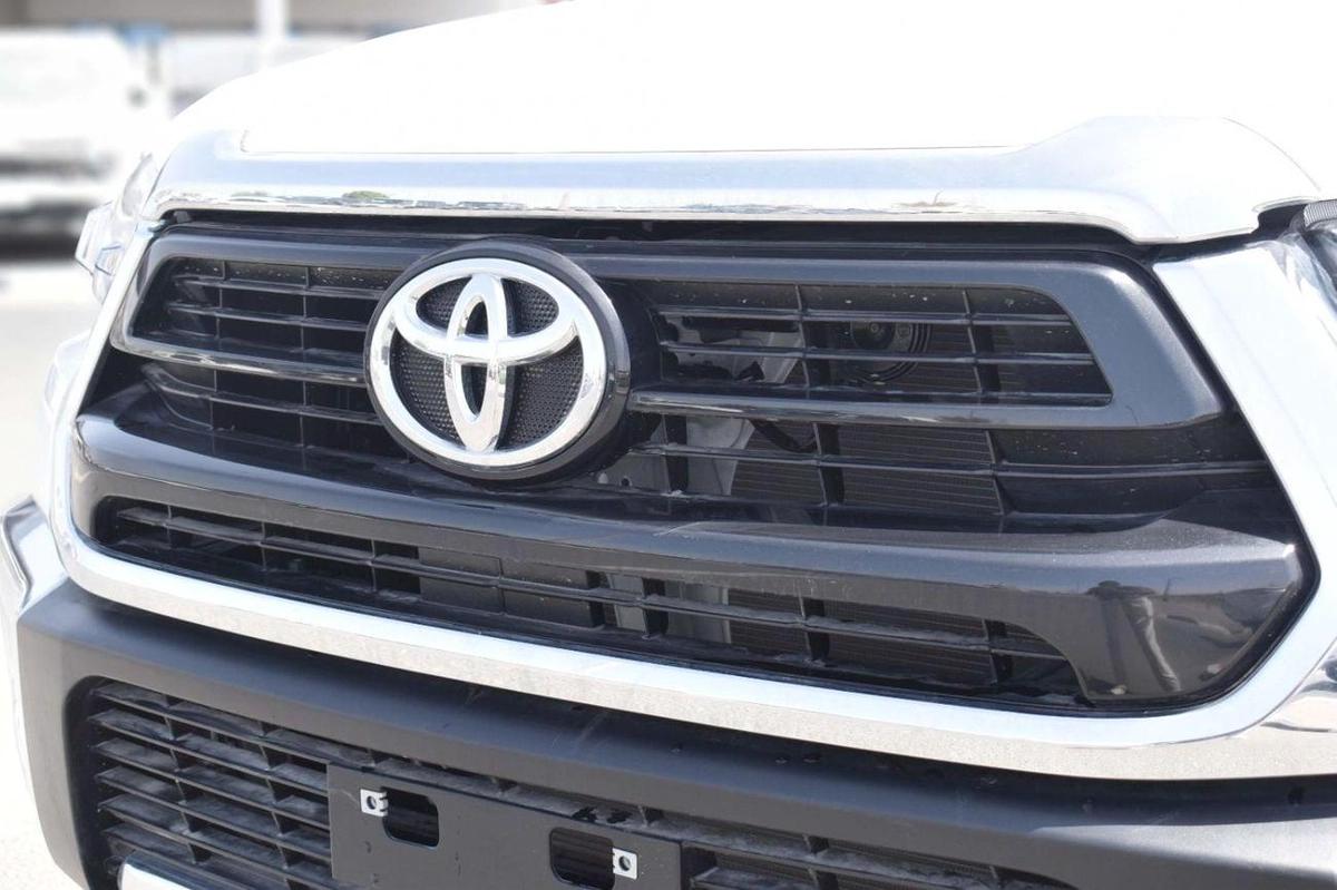 Toyota Hilux 2025 MODEL:TOYOTA-HILUX 4X4 2.7 MT DC DISPLAY AUDIO AUTO & RR AC, W/O BEDLINER MATERIAL CODE: THX27-14-14