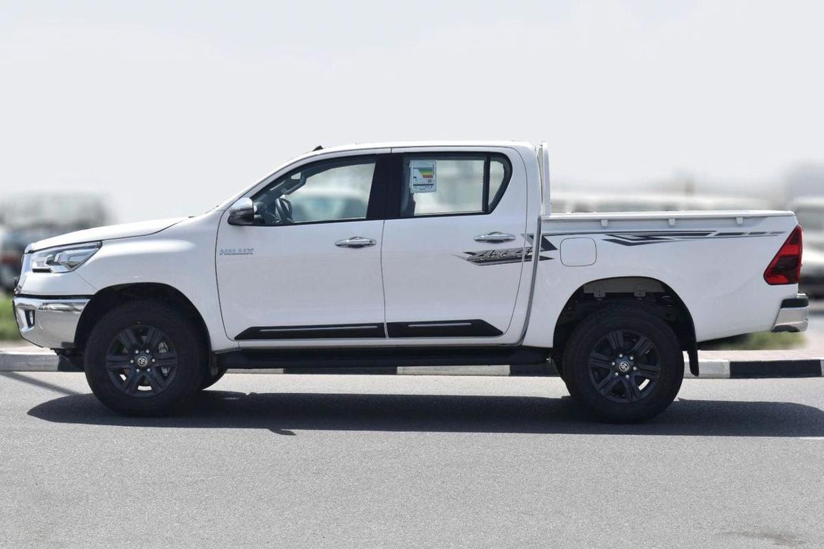 Toyota Hilux 2025 MODEL:TOYOTA-HILUX 4X4 2.7 MT DC DISPLAY AUDIO AUTO & RR AC, W/O BEDLINER MATERIAL CODE: THX27-15-15