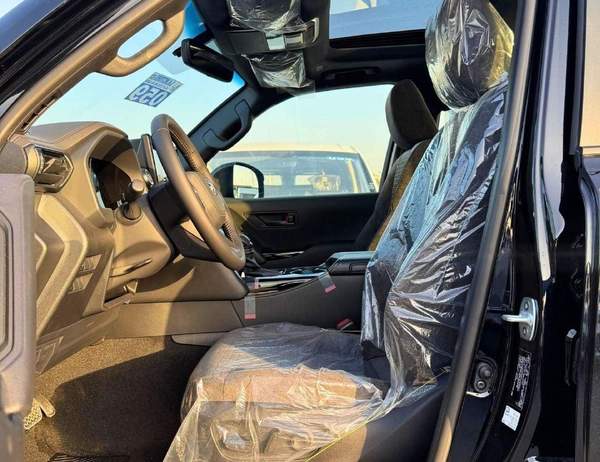 Toyota Land Cruiser GXR 3.5L Twin Turbo | Sunroof | Driver Power Seat | Digital Speed Meter (CODE # GXR33M