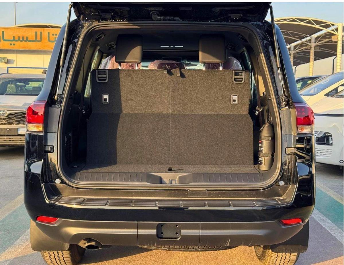 Toyota Land Cruiser GXR 3.5L Twin Turbo | Sunroof | Driver Power Seat | Digital Speed Meter (CODE # GXR33M-15-15
