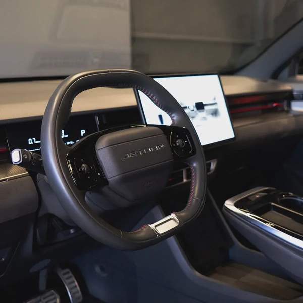 AED 1494 pm • 0% Downpayment • Jetour Dashing • Agency Warranty