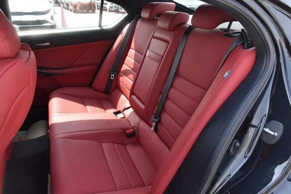 IS300 F AWD 2023 | BLACK ( REF-ACD )