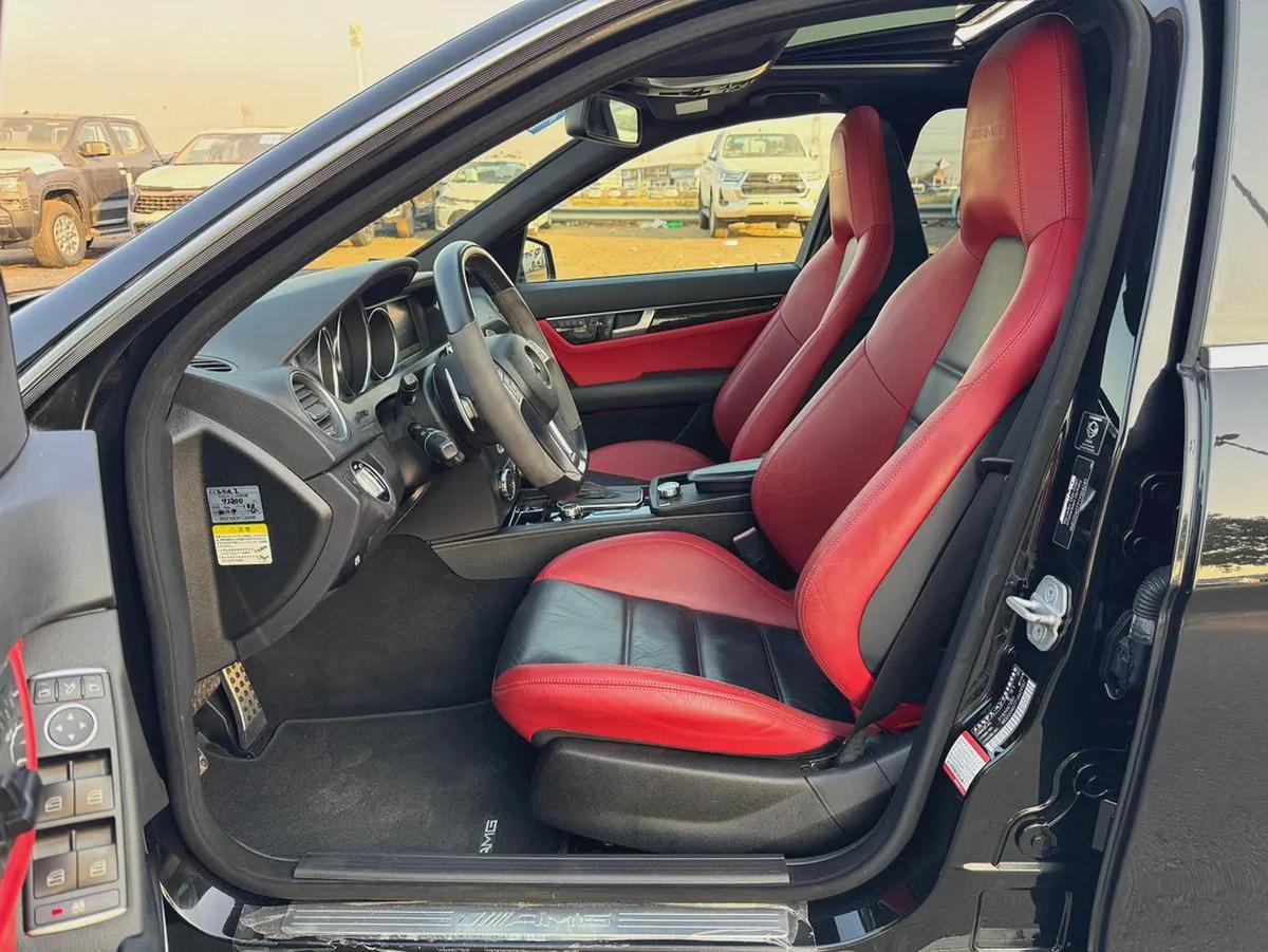 Mercedes Benz C63 AMG - P31 Performance PKG - 2012 54,000km only - Japan Import - Clean Title-10-10