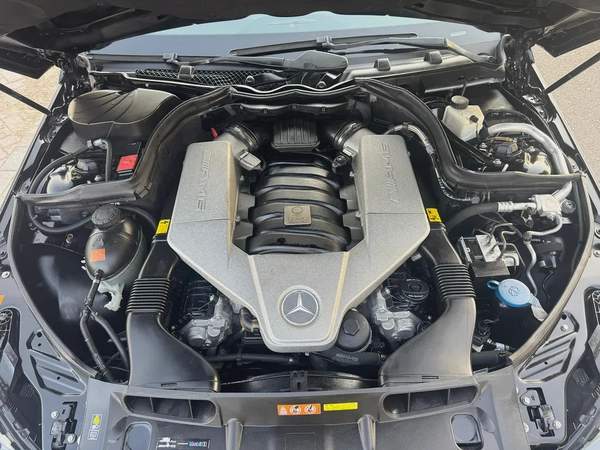 Mercedes Benz C63 AMG - P31 Performance PKG - 2012 54,000km only - Japan Import - Clean Title