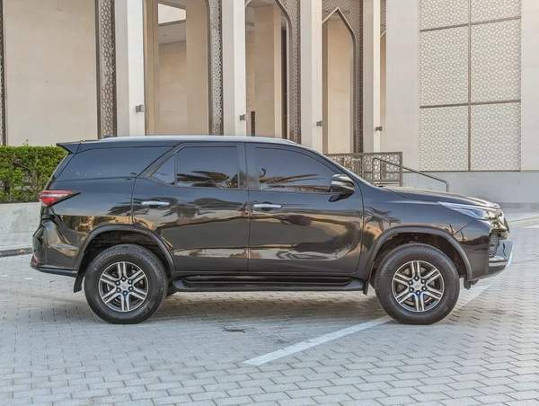 TOYOTA FORTUNER 2020 FACELIFTED 2025 DIESEL V4 GCC IN EXCELLENT CONDITION