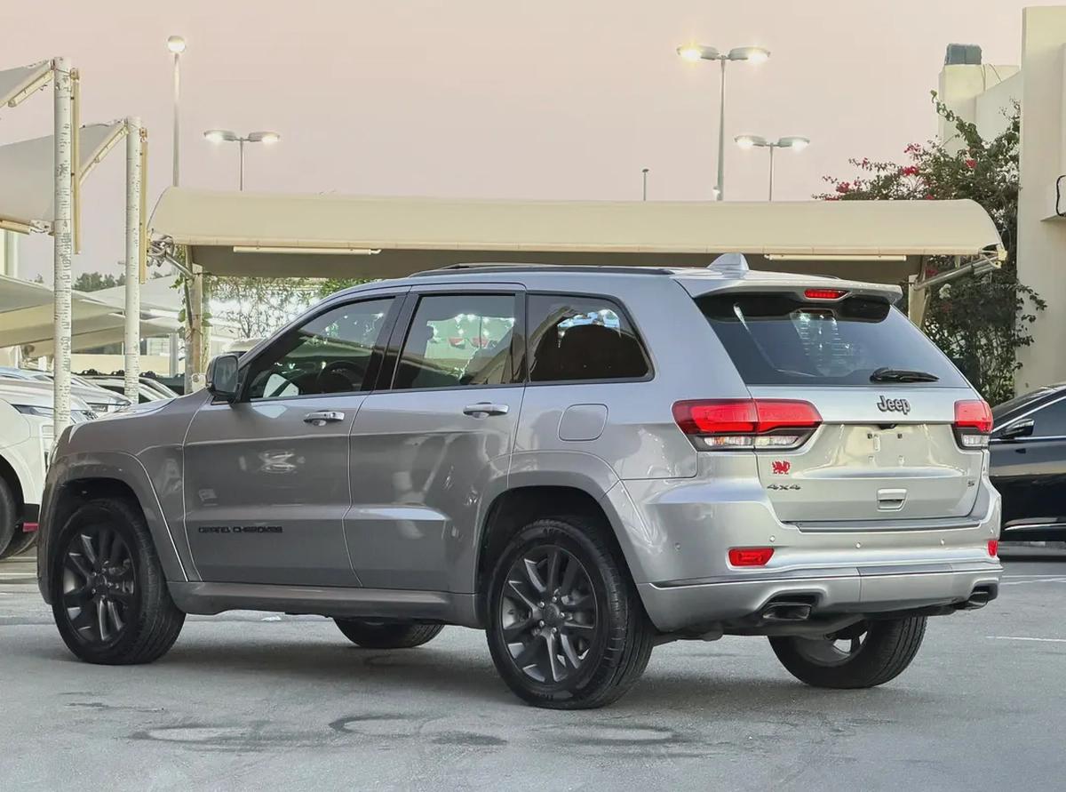 Jeep Grand Cherokee Limited S-5-5