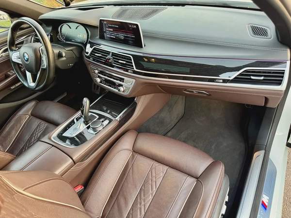 BMW 750I 2016 88000KM - Brown Interior - Japan Import - Clean Title