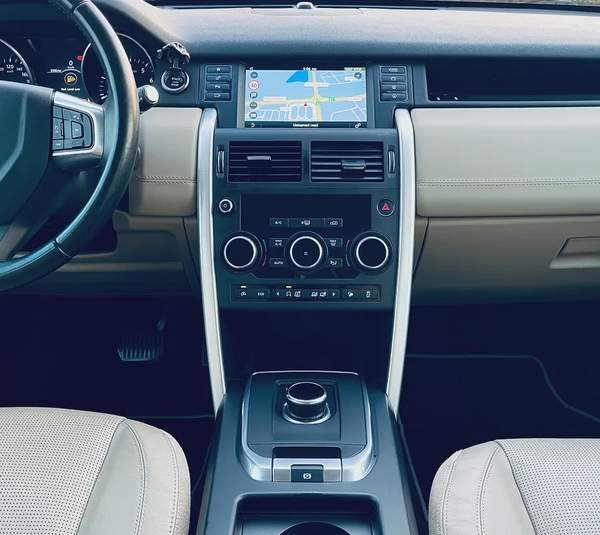 Land Rover • Discovery • SPORT • HSE Si4 • 2.0L Turbocharged