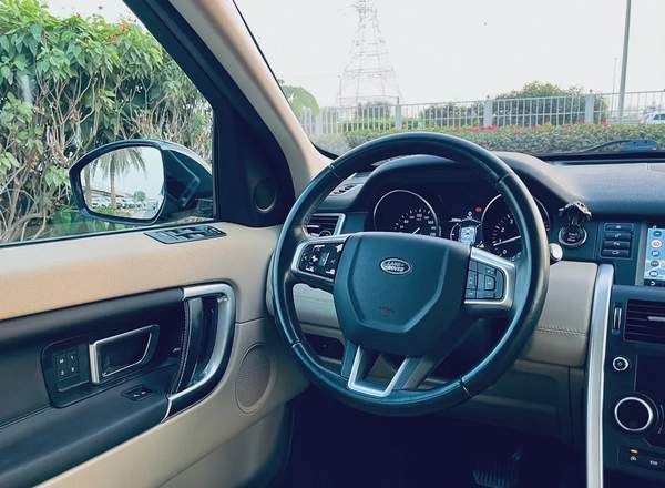 Land Rover • Discovery • SPORT • HSE Si4 • 2.0L Turbocharged