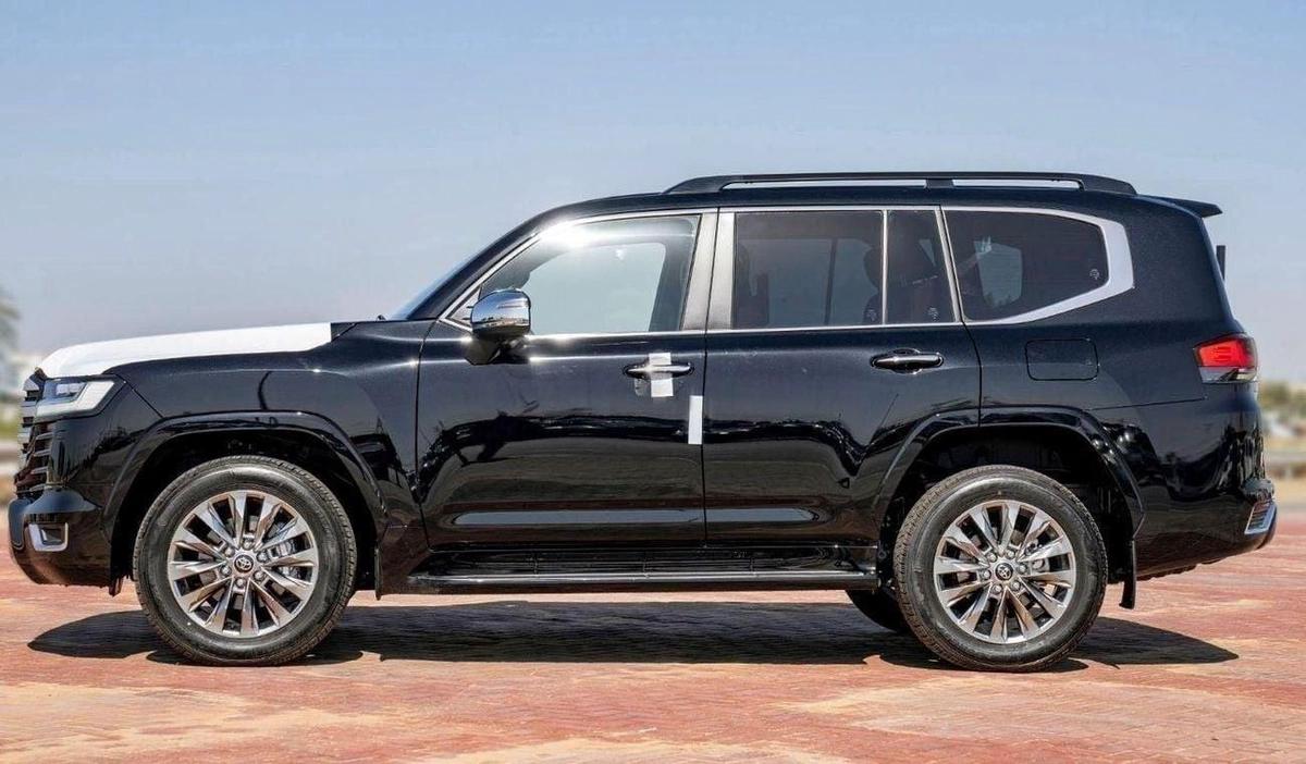 Toyota Land Cruiser VXR 3.5L TWIN TURBO FULL OPTION 2025-5-5