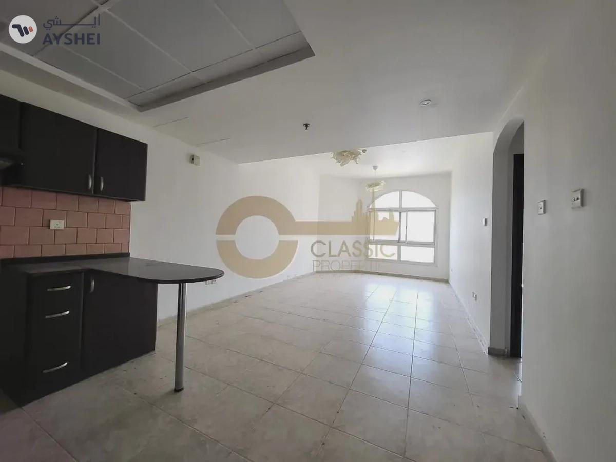 Pool View | Vacant | Spacious | Open Kitchen-8-8