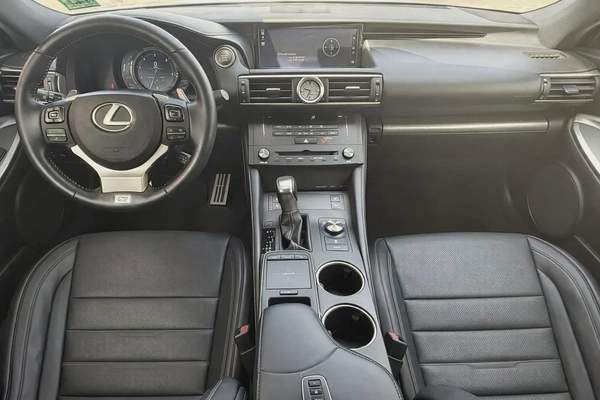 LEXUS - RC 300 - F SPORT - V6 - 3,5L - AMERICAN SPECS VERY GOOD CONDITION