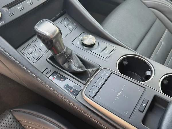 LEXUS - RC 300 - F SPORT - V6 - 3,5L - AMERICAN SPECS VERY GOOD CONDITION