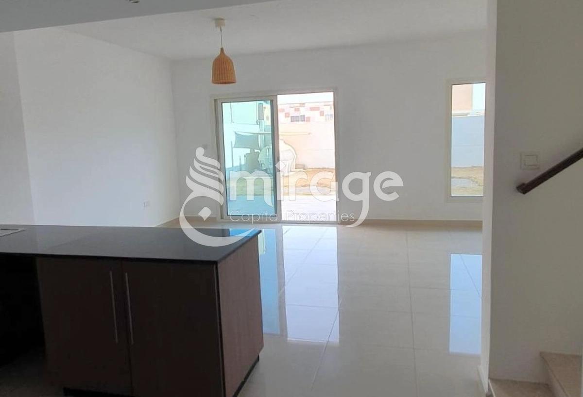 Modern Living | Open Layout 3BR TH | Prime Area-5-5