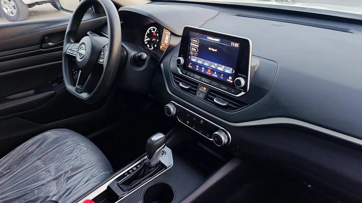 2025 Nissan Altima SE - American Specs - GCC Ready-15-15