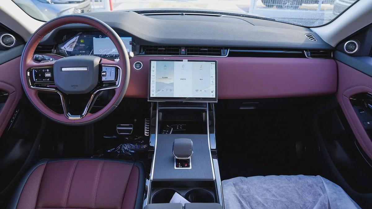 LAND ROVER RANGE ROVER EVOQUE P250 DYNAMIC SE 2.0L BRAND NEW MODEL 2025-13-13