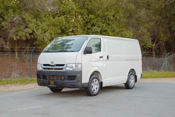 Toyota Hiace Standard Roof | Delivery Van | GCC Specs | Ref#T42275