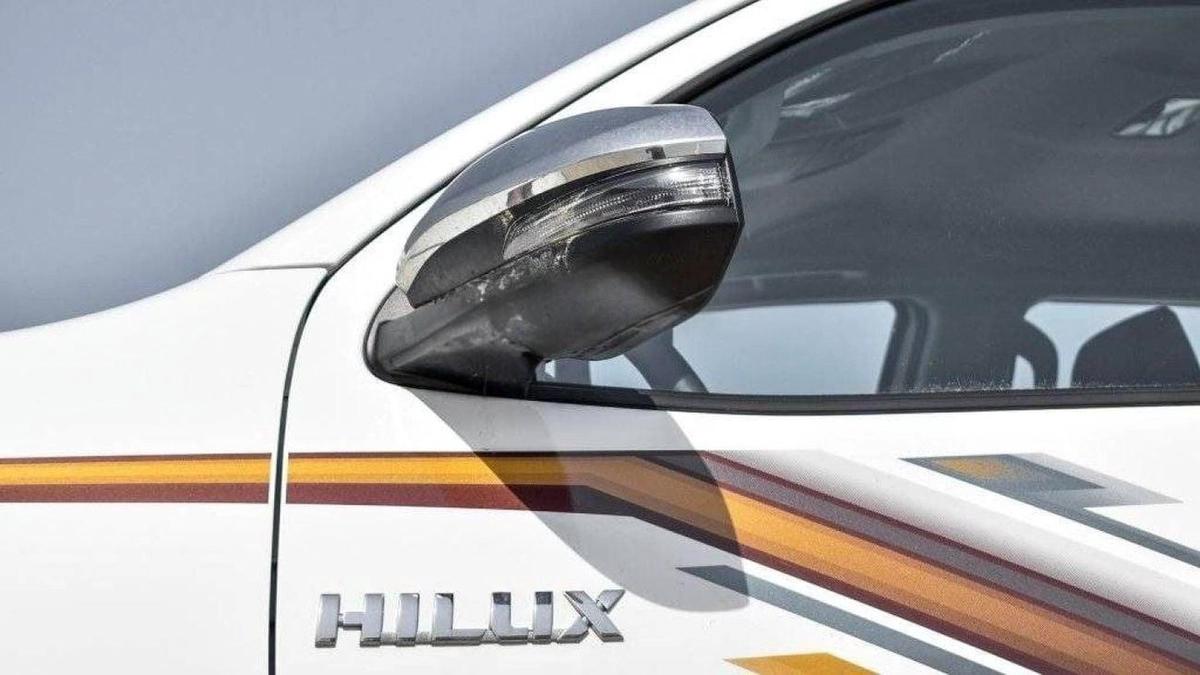 Toyota Hilux TOYOTA HILUX DC 2.7L 4X4 PETROL W/REAR CAMERA A/T MY24 2.7L Petrol 2024-19-19