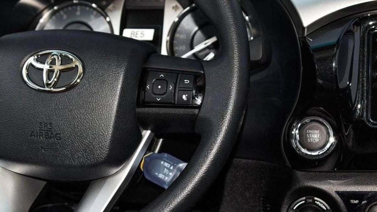Toyota Hilux TOYOTA HILUX DC 2.7L 4X4 PETROL W/REAR CAMERA A/T MY24 2.7L Petrol 2024-21-21