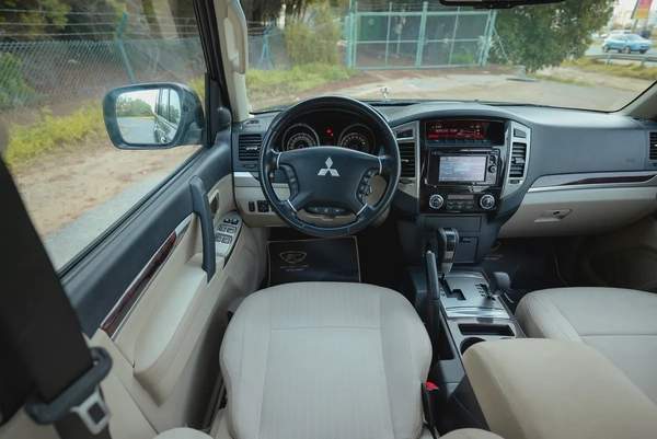 AED 971/Month | Pajero GLS | GCC Specs | REF#M01623