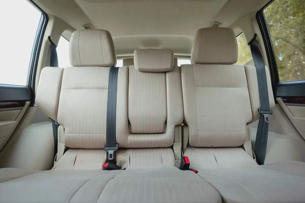 AED 971/Month | Pajero GLS | GCC Specs | REF#M01623