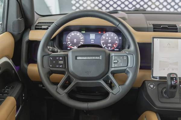 Land Rover Defender | 110 X-Dynamic HSE P400 | GCC Specs | 2026 (Export)