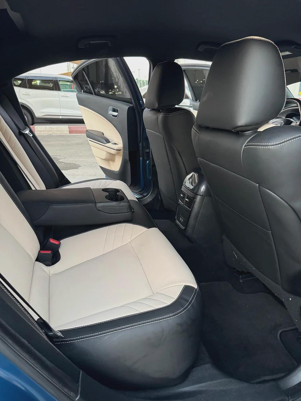 دودچ تشارچر SXT PLUS V6 موديل 2020 وارد بحاله ممتازه-16-16