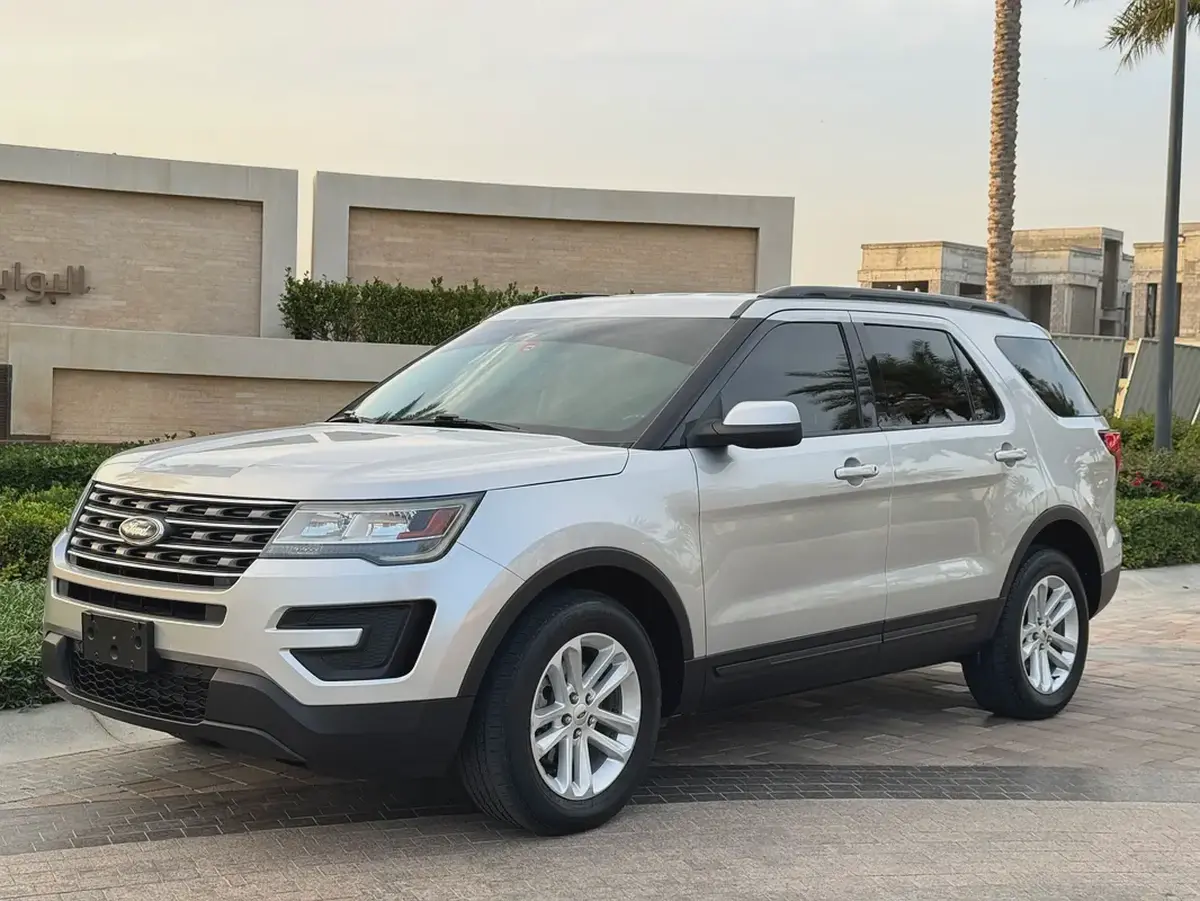 4x4 2017 GCC Ford Explorer Accident Free No Mechanical Issue-0-0