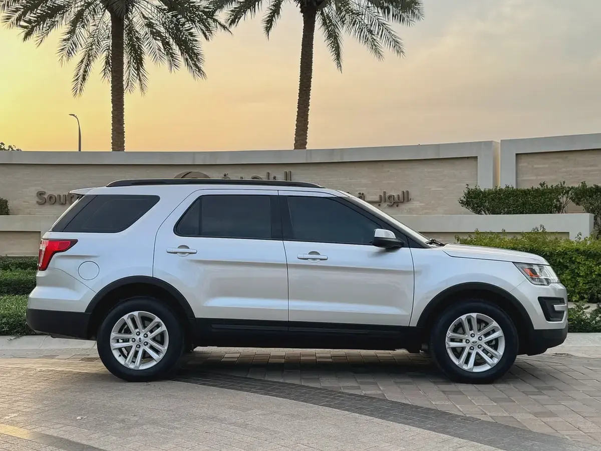 4x4 2017 GCC Ford Explorer Accident Free No Mechanical Issue-3-3