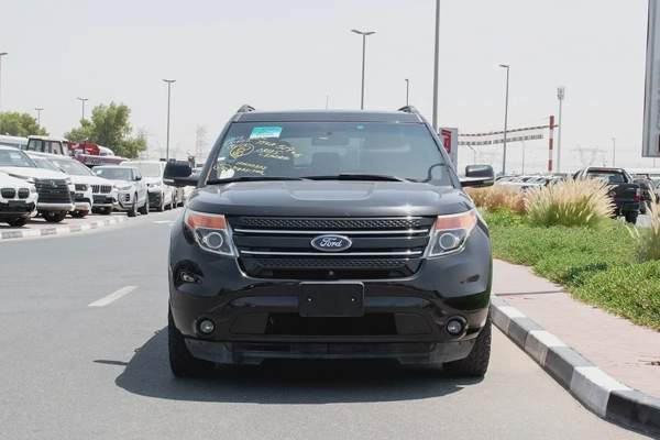 2012 - FORD EXPLORER - IMMACULATE CONDITION - ONLY 92,000 KM