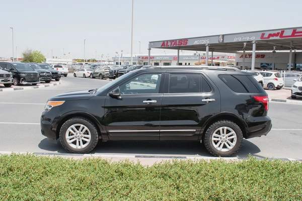 2012 - FORD EXPLORER - IMMACULATE CONDITION - ONLY 92,000 KM