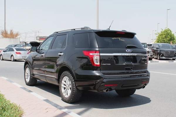 2012 - FORD EXPLORER - IMMACULATE CONDITION - ONLY 92,000 KM