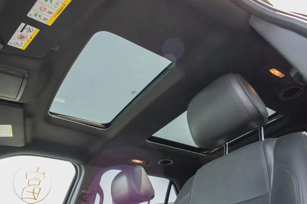 2012 - FORD EXPLORER - IMMACULATE CONDITION - ONLY 92,000 KM