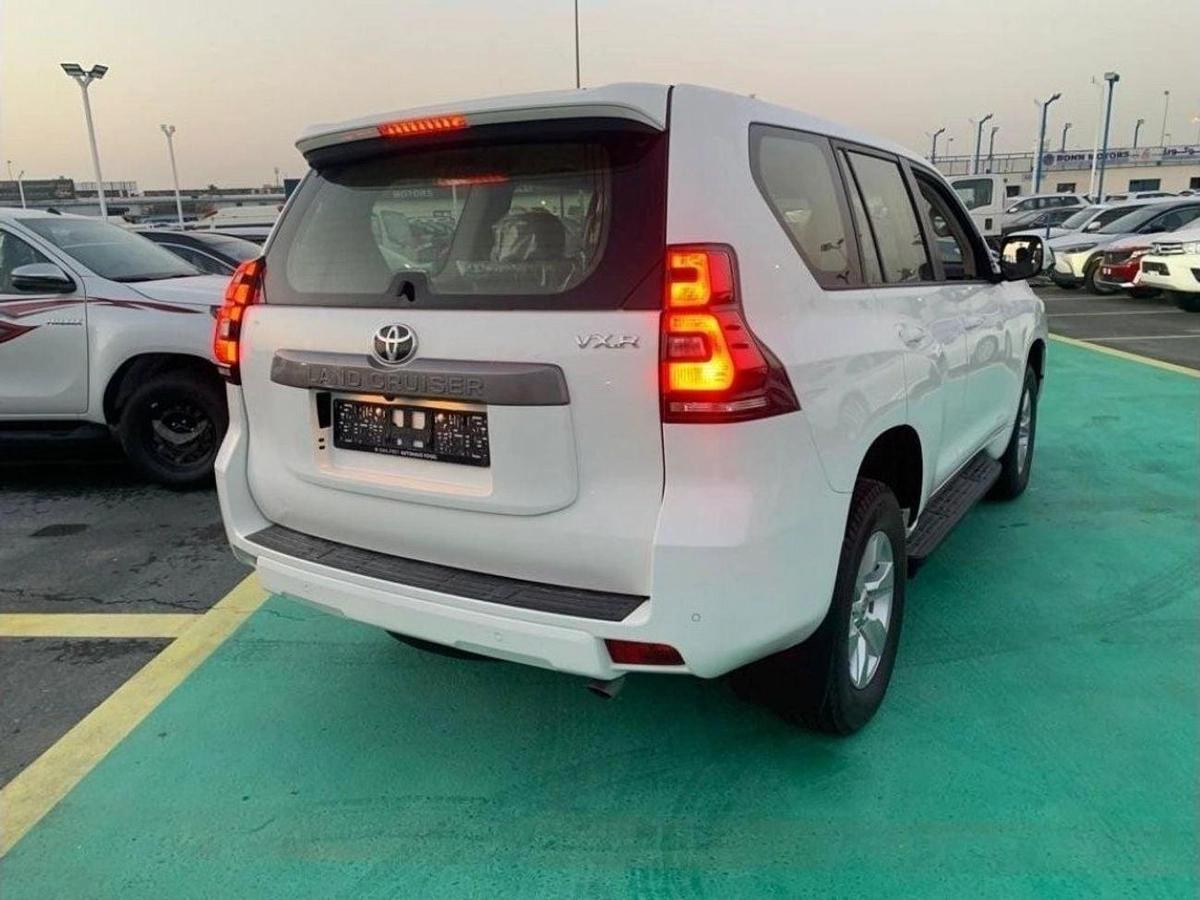 Toyota Prado 2023 new TYOTA PRADO 2700CC VXR FULL OPTION PETROL AUTOMATIC ZERO KM-4-4