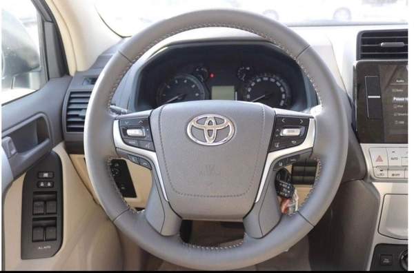 Toyota Prado 2023 new TYOTA PRADO 2700CC VXR FULL OPTION PETROL AUTOMATIC ZERO KM