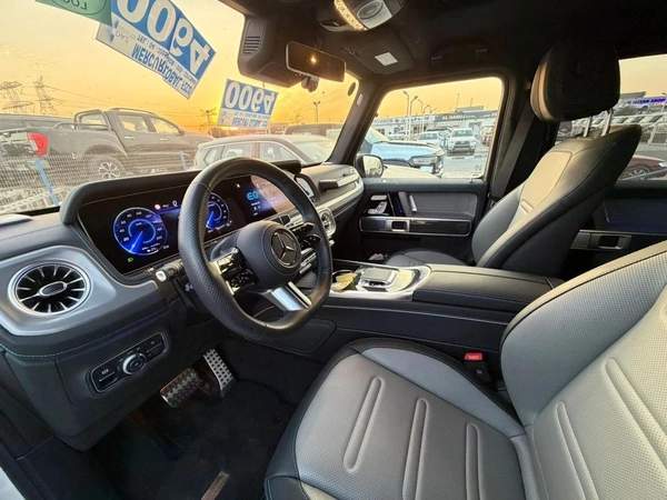 New Mercedes-Benz EQG 580 2025