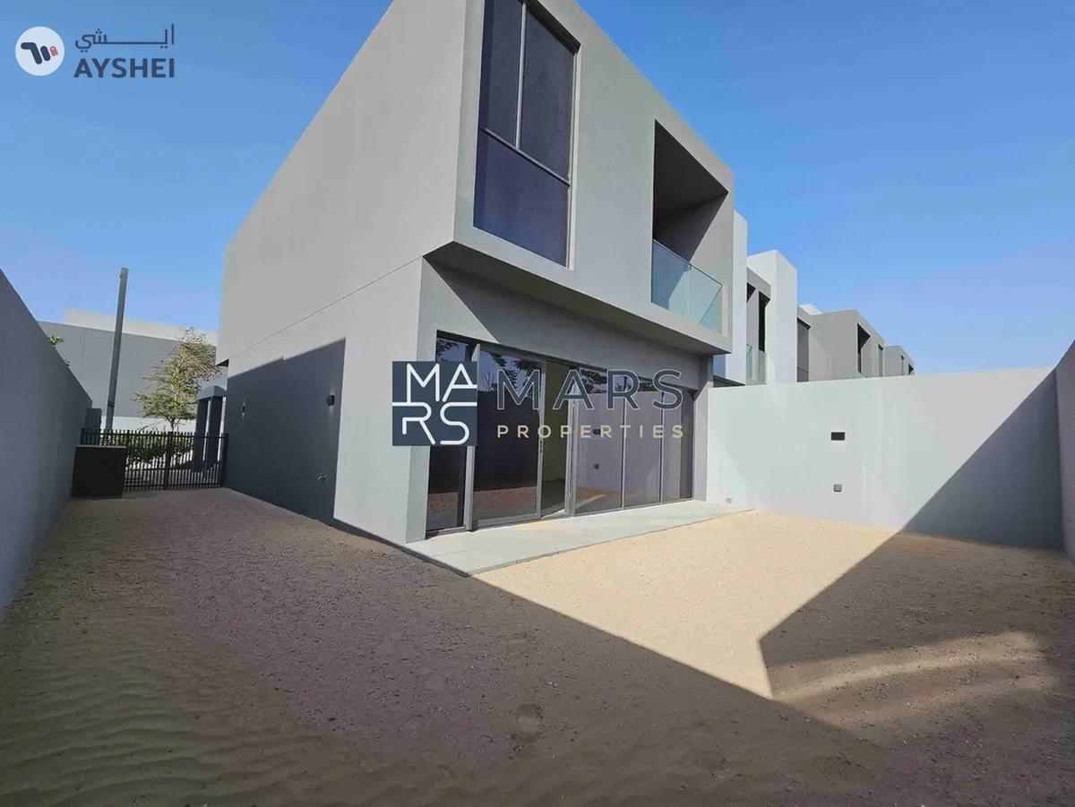 LUXURIOUS BRAND NEW 3-BEDROOM CORNER TOWNHOUSE FOR RENT IN ROBINIA MASAAR-14-14