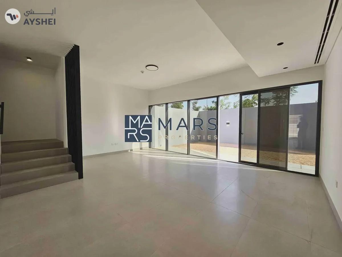LUXURIOUS BRAND NEW 3-BEDROOM CORNER TOWNHOUSE FOR RENT IN ROBINIA MASAAR-17-17