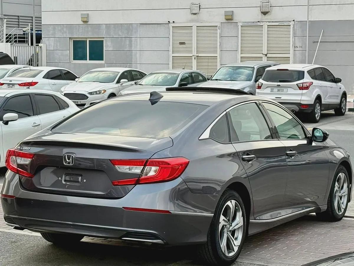 Honda Accord, 2018 GCC specs, full option, in excellent condition,-3-3