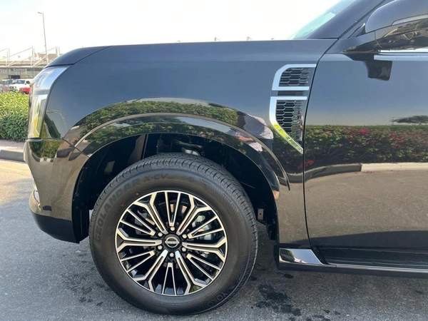 Nissan Patrol SE PLATINUM