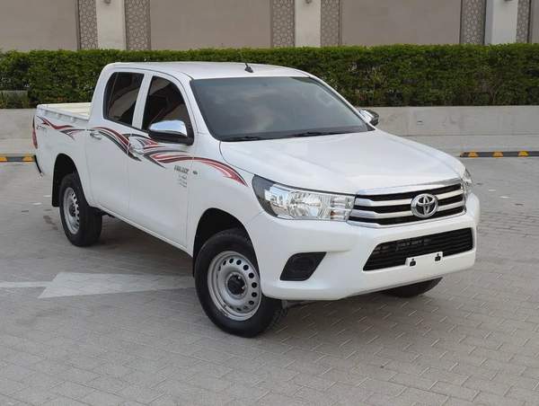 2022 Toyota Hilux GL 2.7 L 4X4 Automatic - Original paint - GCC Specs Dual Cab Pickup |