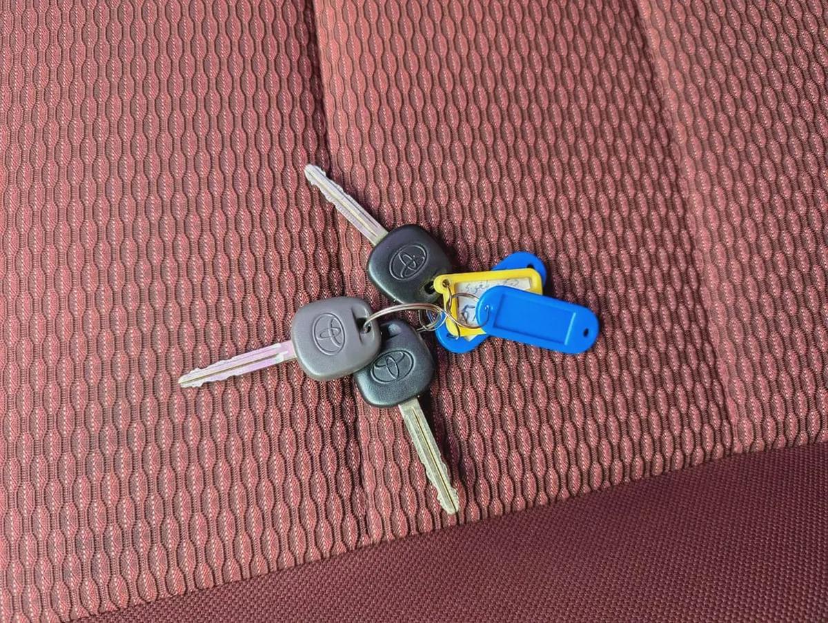 2022 Toyota Hilux GL 2.7 L 4X4 Automatic - Original paint - GCC Specs Dual Cab Pickup |-3-3