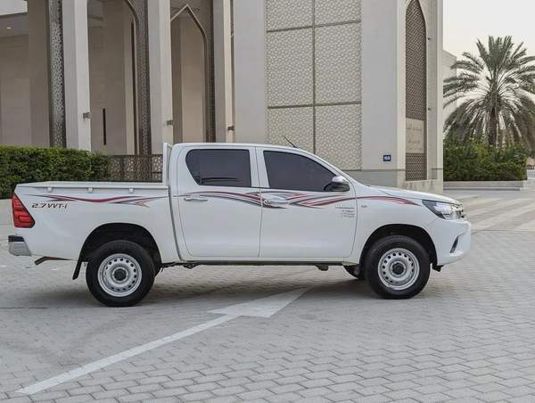 2022 Toyota Hilux GL 2.7 L 4X4 Automatic - Original paint - GCC Specs Dual Cab Pickup |