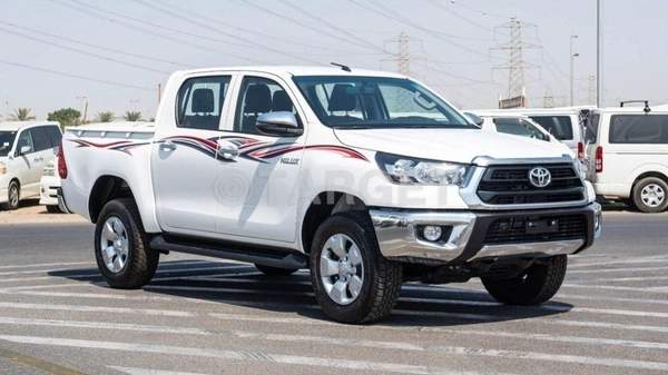 Toyota Hilux 2.4L AT 4WD DIESEL