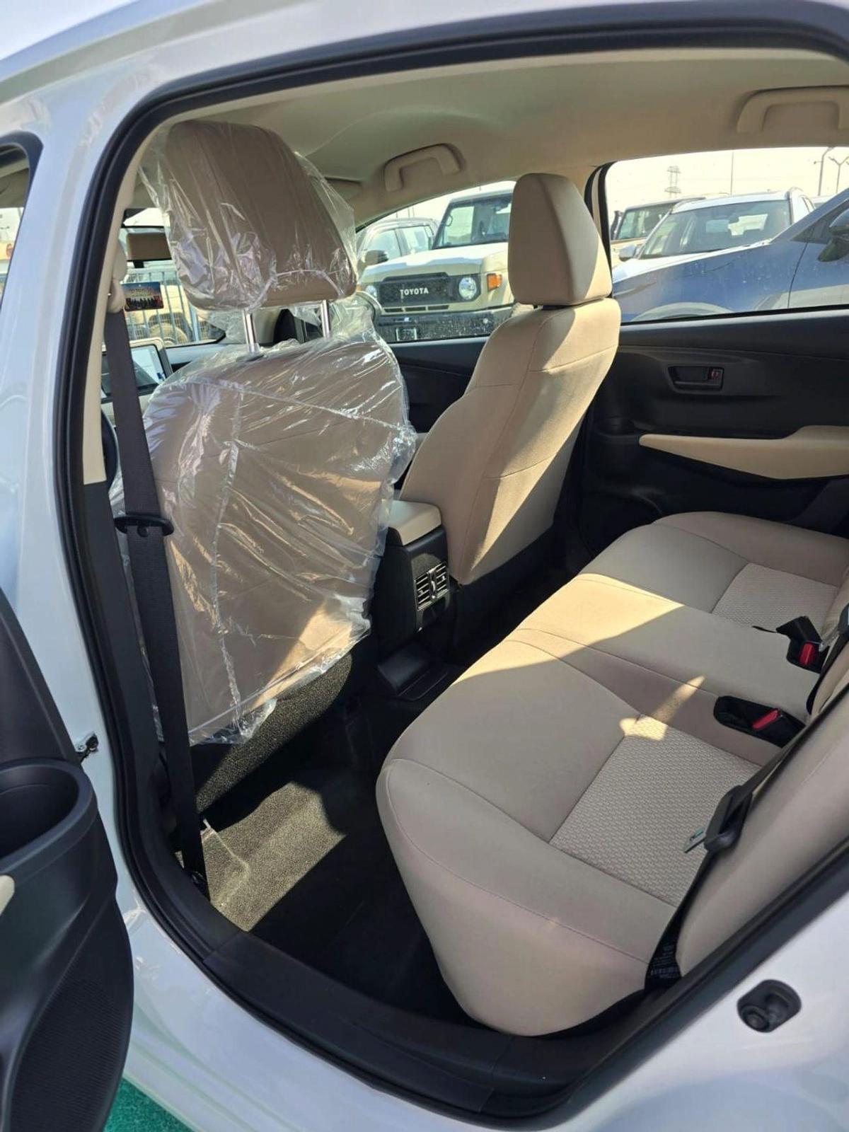 Toyota Yaris-13-13