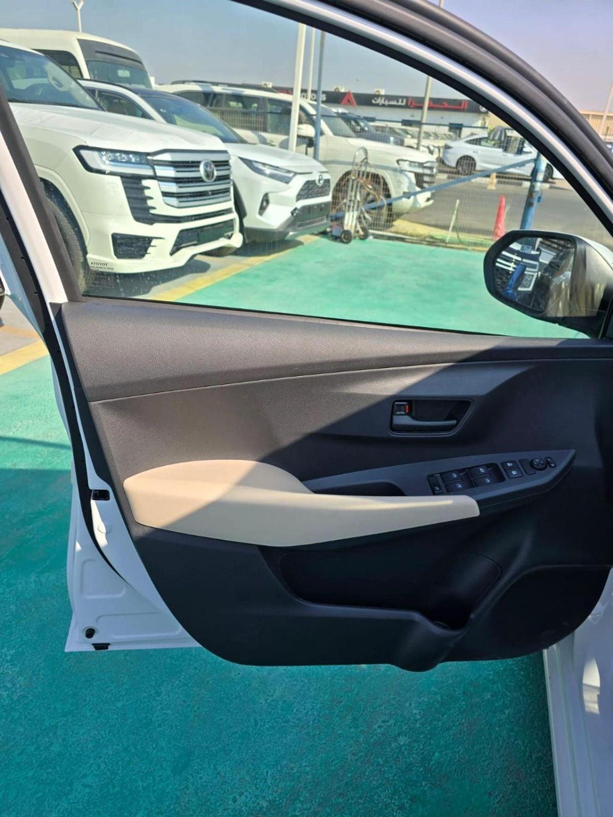 Toyota Yaris-14-14