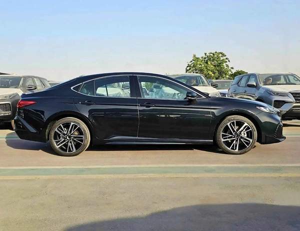 Toyota Camry S SPORT / 2.0L V4 PETROL / PWR SEATS WITH HEADUP DISPLAY / PANORAMIC ROOF